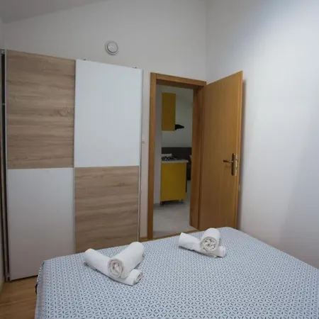 Stone House - Two Bedroom With Terrace Lejlighed *