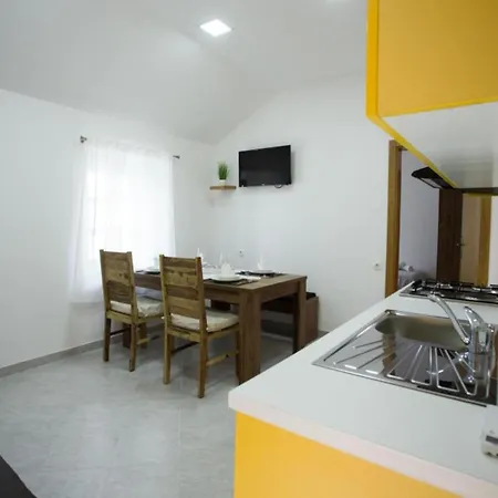 Stone House - Two Bedroom With Terrace *