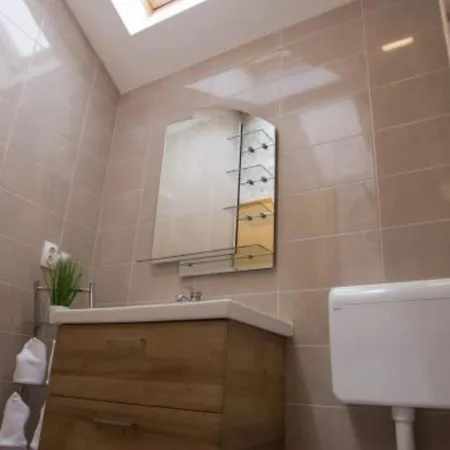 Daire Stone House - Two Bedroom With Terrace Murter