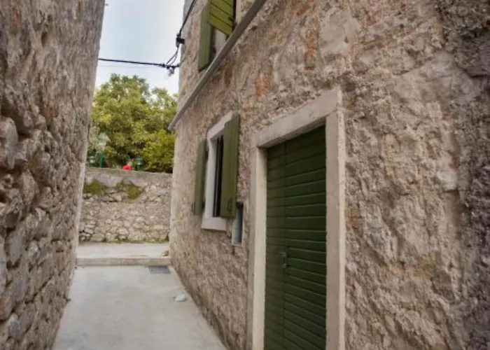 Stone House - Two Bedroom With Terrace Apartman *